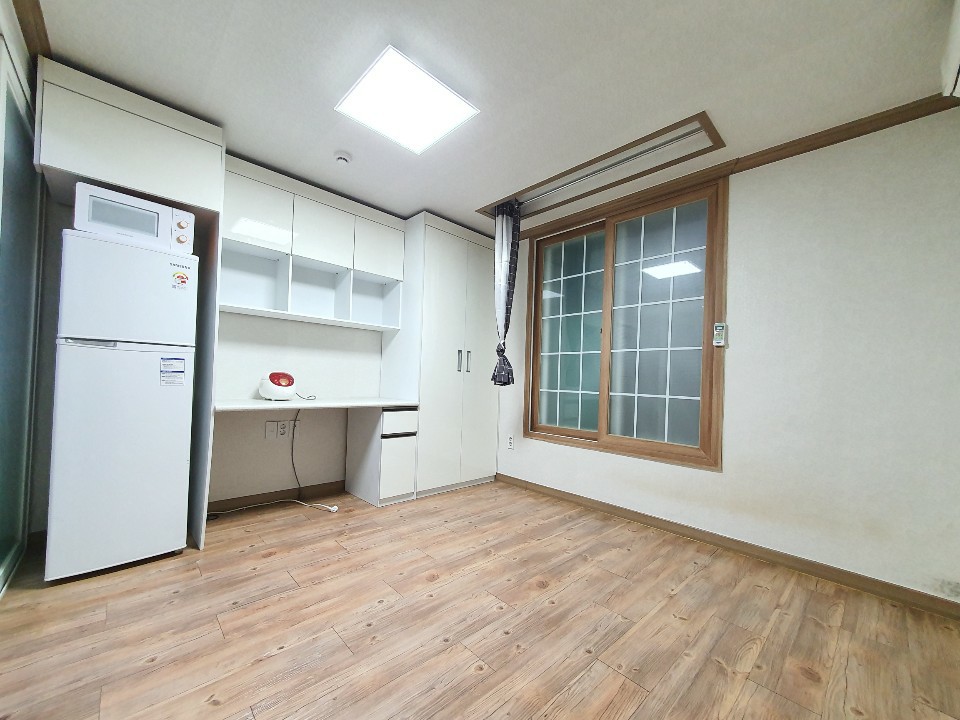 경남 진주시 칠암동 527-6 ~여성전용~ 꽃밭 깔끔한 원룸~ 월세 매물번호 11387 사진 3