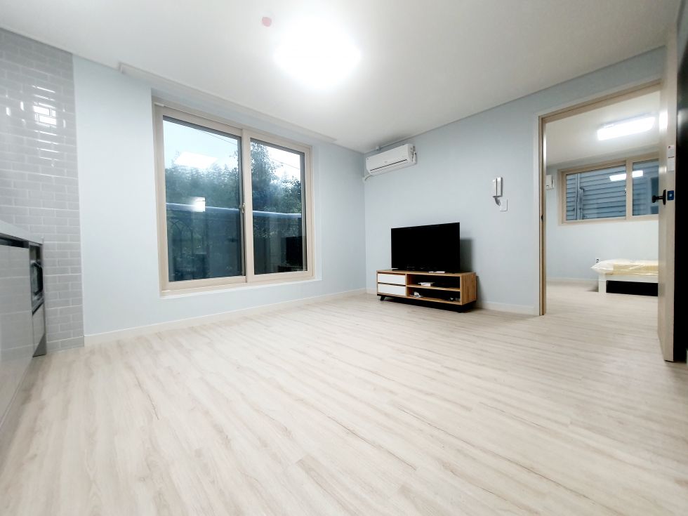 경남 진주시 칠암동 529-4 칠암동 강변부근 완전 신축 풀옵션 첫입주 원플!! 월세 매물번호 12616 사진 1