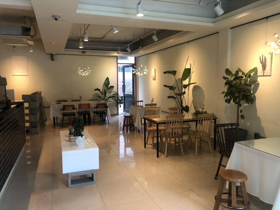 경남 진주시 칠암동 z시설비없음z몸만들어오세요^^카페겸샵 강력추천!!! 월세 매물번호 15584 사진 1