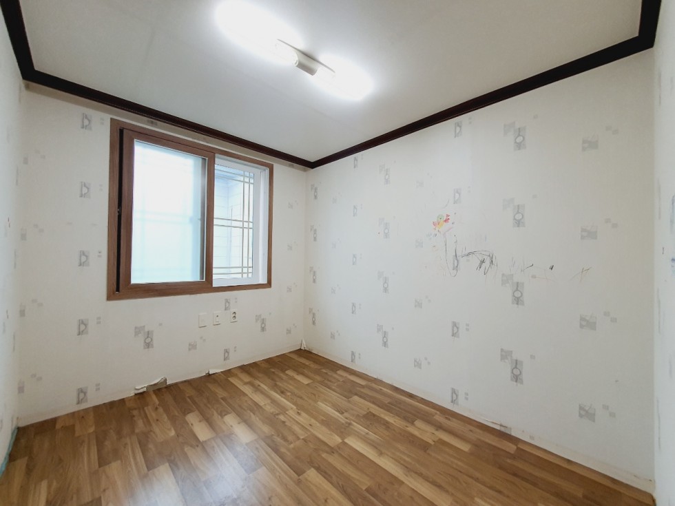 경남 진주시 칠암동 524-3 G#주인세대쓰리룸# 초호화 칠암동 채광좋음 월세 매물번호 15127 사진 10