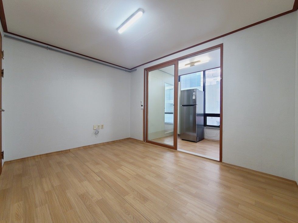 경남 진주시 호탄동 V♥가성비甲♥깔끔한 내부♥위치 최고♥ 월세 매물번호 15714 사진 5