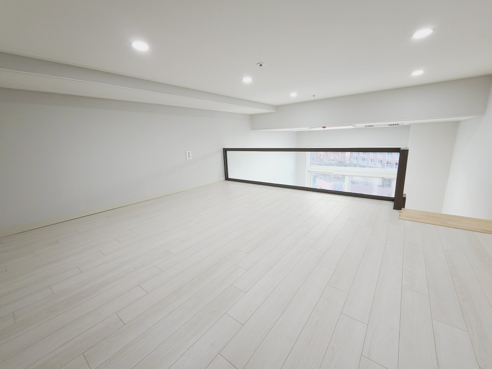 경남 진주시 가좌동 2068-1 (신진주역세권 줌테라스) ★★신진주 역세권 줌테라스 오피스텔 원룸복층★★ A 월세 매물번호 13113 사진 10