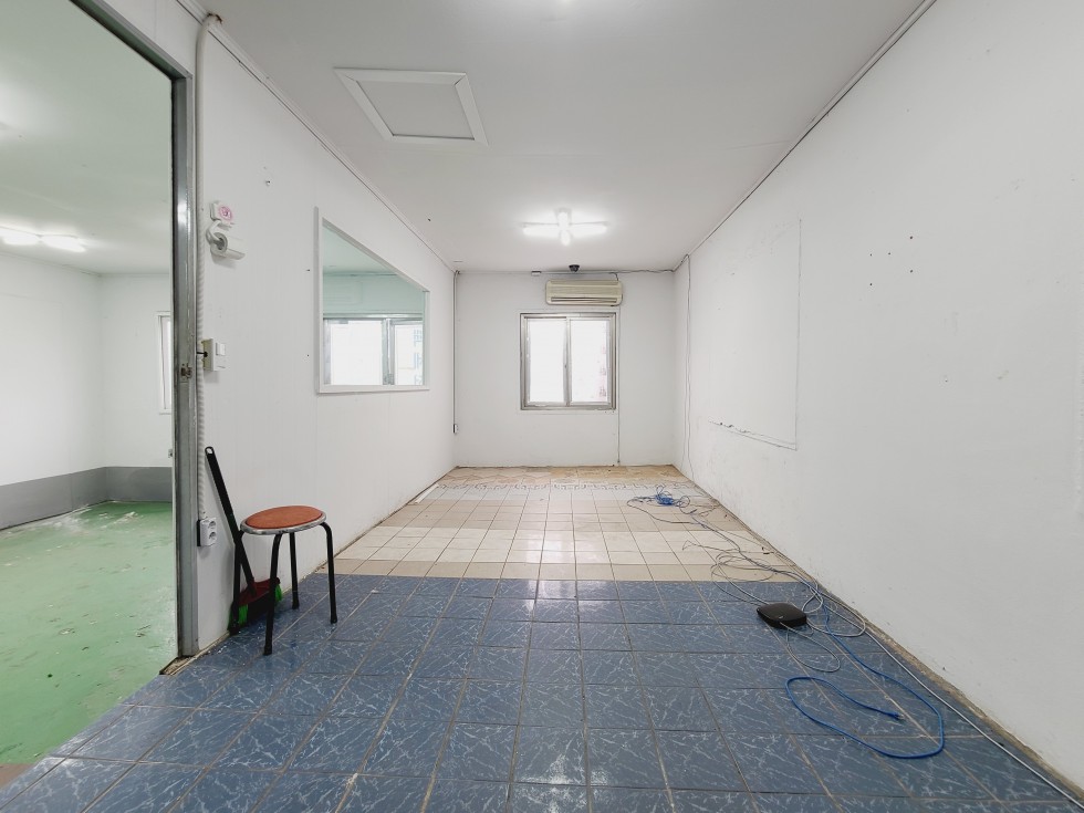 경남 진주시 상봉동 ▶상가임대◀ T 진주중학교 인근 30평대 상가 착한가격에 나왔어요~ 월세 매물번호 15889 사진 3